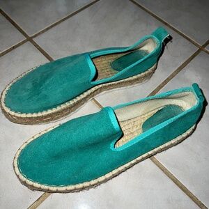Turquoise beach slip ons